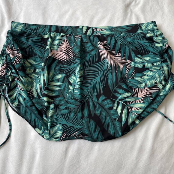 Cacique Swim Skirt Size 20 Green Tropical Palm Print Beach Holiday Slimming - Picture 6 of 9